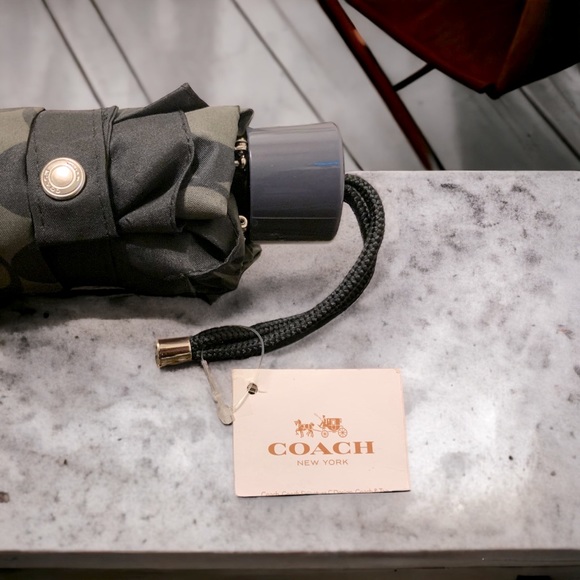 NWT ✨COACH ✨
Coach UV Protection Signature Mini Umbrella - Picture 2 of 6